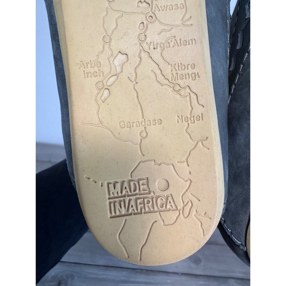 OLIBERTE Grey Suede Moccasin Boots Made in Africa Lace Up Ankle Boots Size 9 - Picture 8 of 9